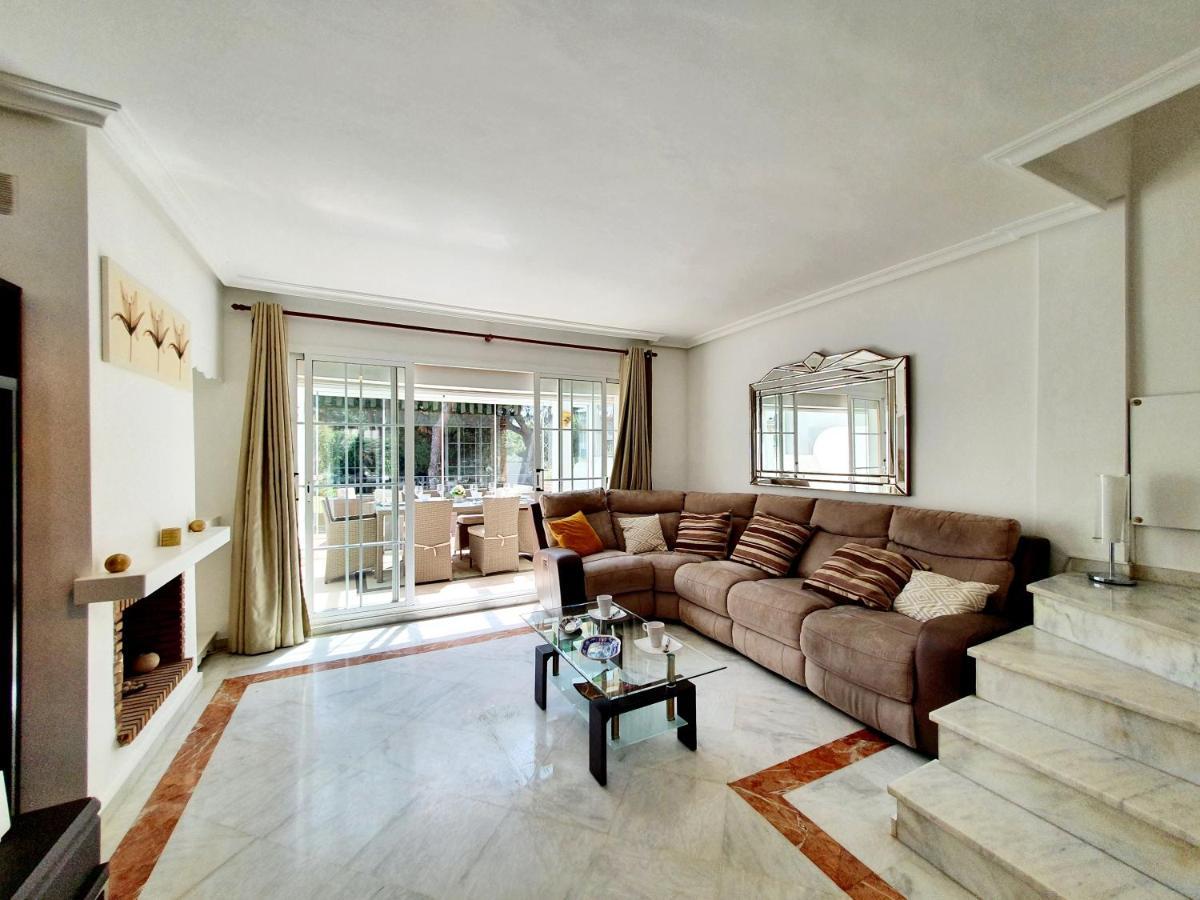 Апартаменты Lomas De Cabopino House Марбелья Экстерьер фото